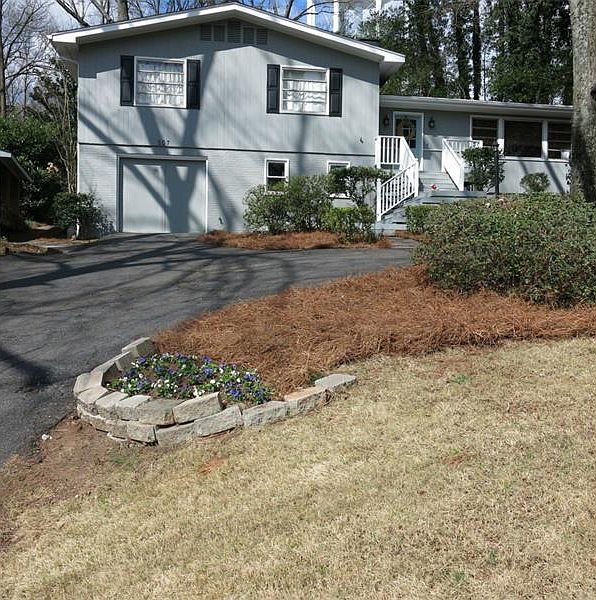 1st image of 557 Campbell Hill St