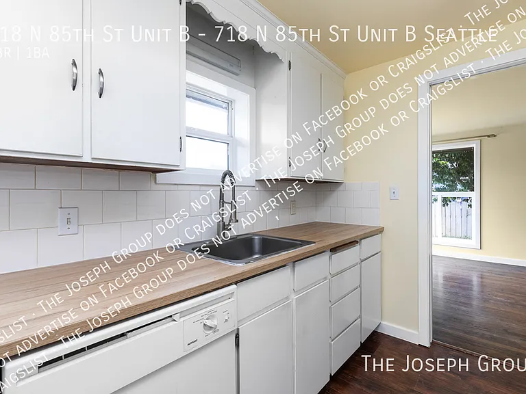 718 N 85th St #B — Photo 8