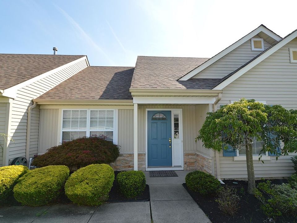 1st image of 3338 Deep River Ln
