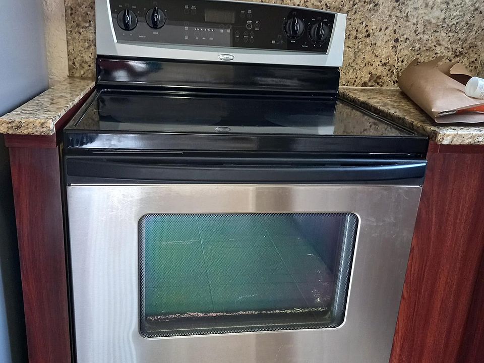 STAINLESS STEEL APPLIANCES