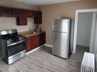 118 E 11th St FLOOR 2, Lockport, IL 60441