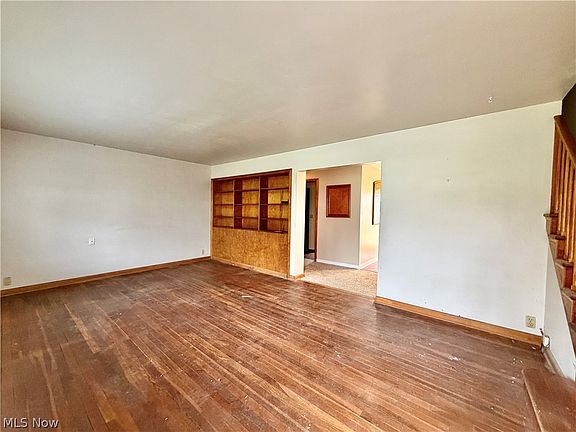 2nd image of 6739 Wilson Sharpsville Rd NE