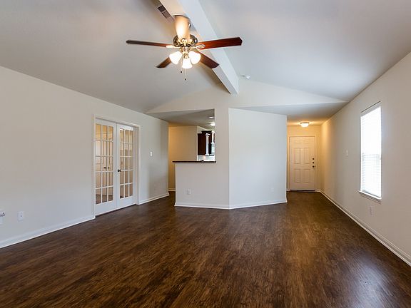 3rd image of 2417 Regatta Ln