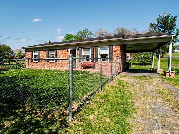 3rd image of 1793 Lacey Spring Rd