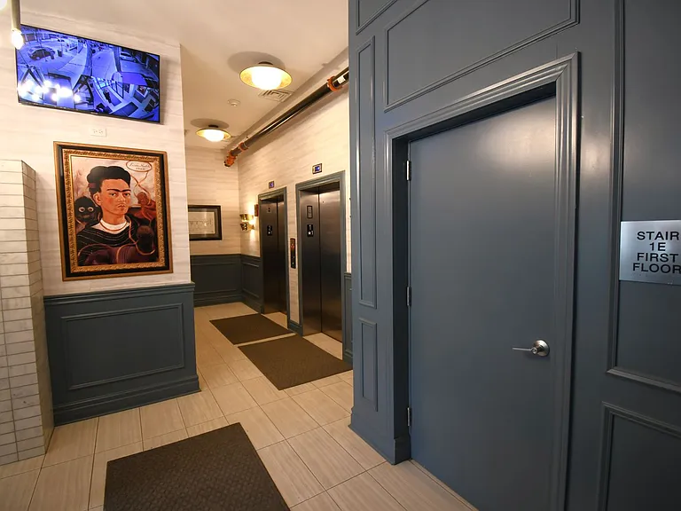2740 N Spaulding Ave — Photo 34