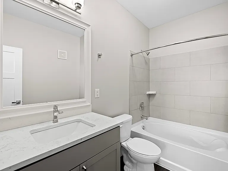 Satori Flats — Photo 18