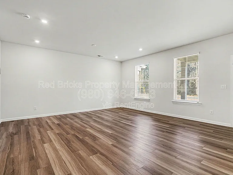 7718 Nelson Rd — Photo 7