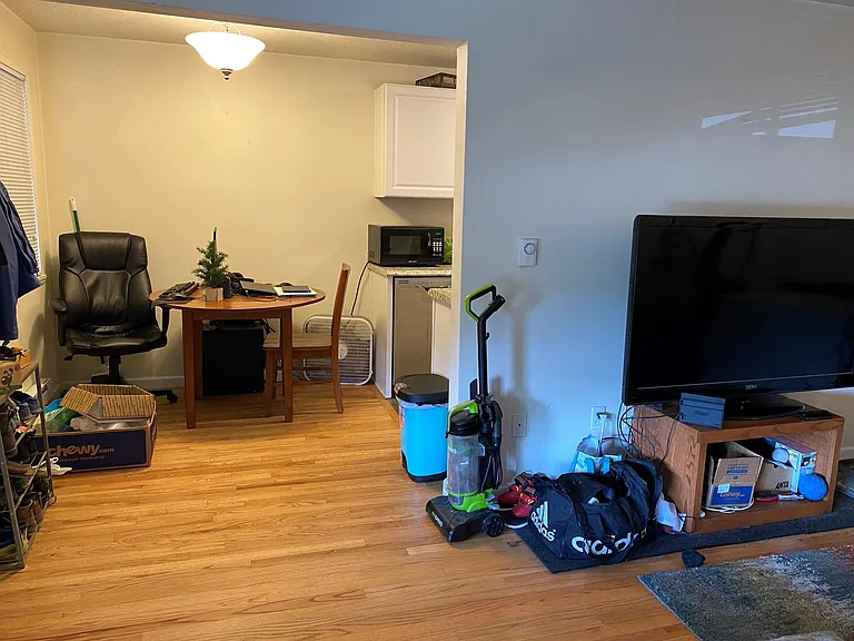 6201 24th Ave NW #10 — Photo 3