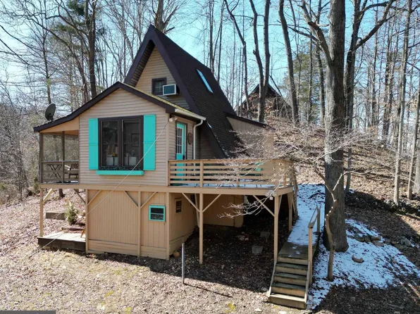 160 Piney Knoll Pl, Shenandoah, VA 22849