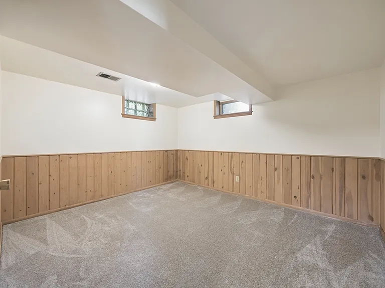 4414 Washington St NE — Photo 13