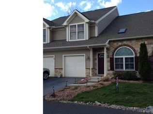 814 Rosemont Ct, Wyomissing, PA 19610