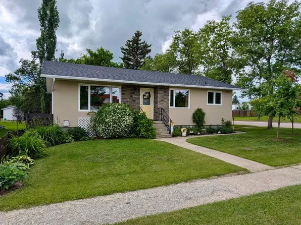 10316 E 106th St, Fairview, AB T0H 1L0