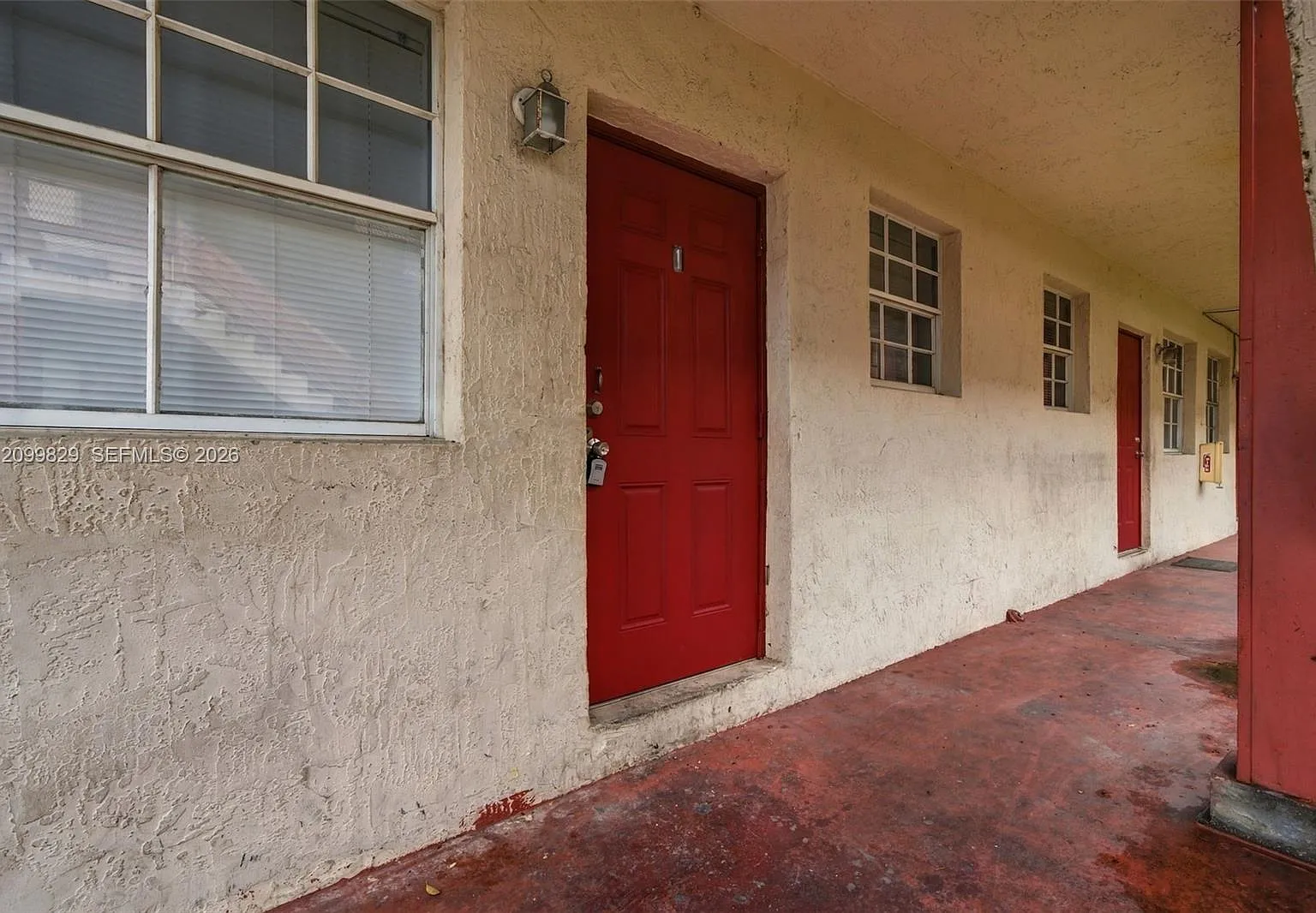 The Arabian Arms Condo — Photo 2