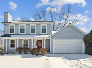 1120 Saddlebrook Ct N, Saint Charles, MO