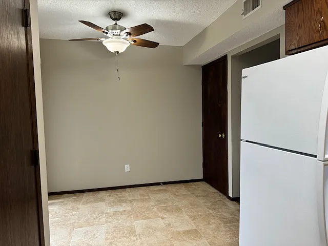 2800 Monmouth Ct #D — Photo 7