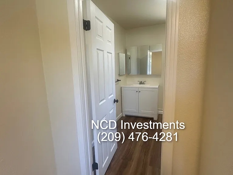 2515 N Franklin Ave #A — Photo 11
