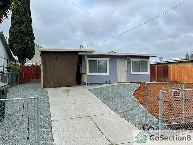 43 Wharf Dr photo 1