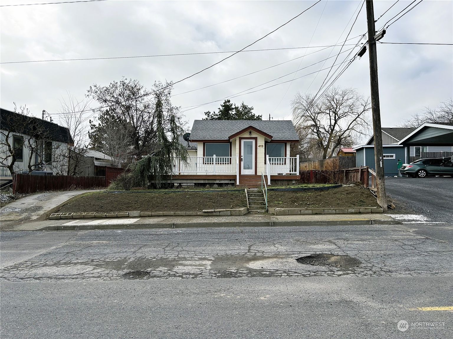 415 W Main Avenue, Soap Lake, WA 98851 Zillow