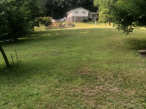 2890 Spring Lakes Dr, Davidsonville, MD 21035