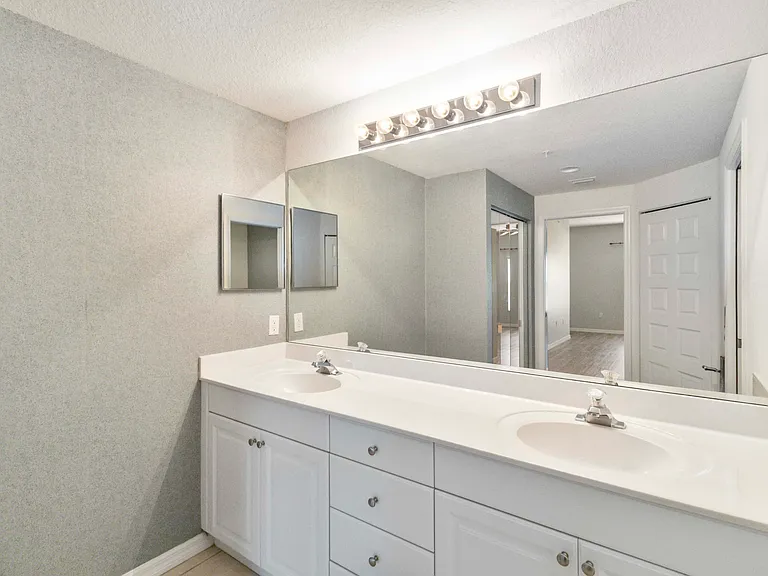 6351 Bay Cedar Ln — Photo 11