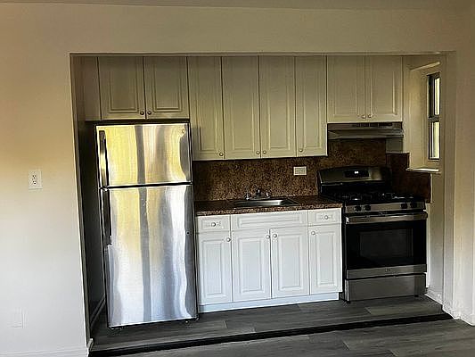 1st image of 135 Highland Ave #1A