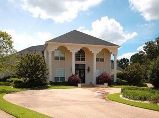 212 Bridgepoint Cir, Bossier City, LA 71111