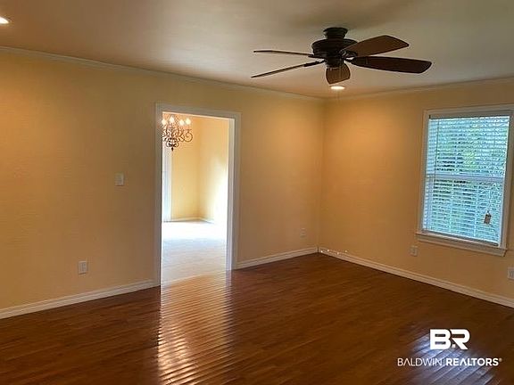 2nd image of 7543 Martin Ln