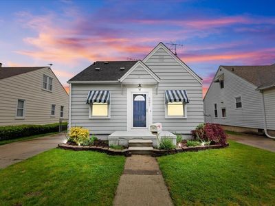 6881 Jackson St, Taylor, MI, 48180