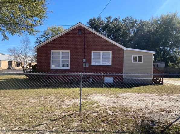 702 White Ave