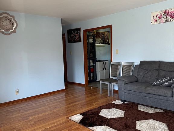 3rd image of 7109 Chandler Dr
