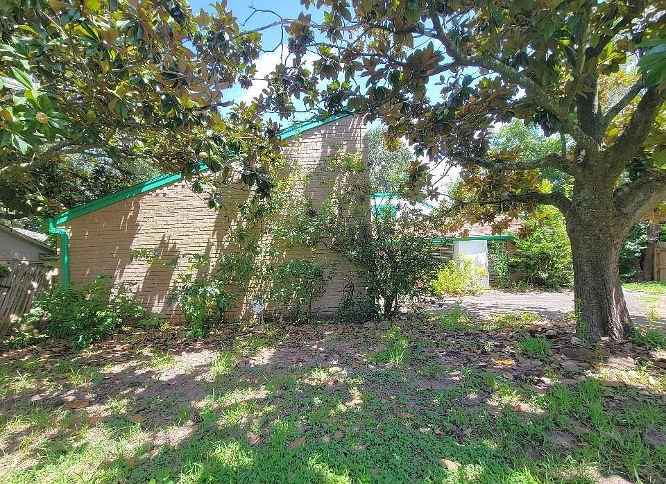 1st image of 8420 Plantation Dr