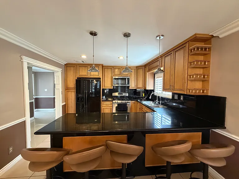 3718 Lynwood Rd — Photo 8