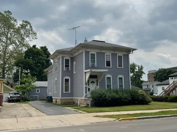 424 S Lincoln Ave, Aurora, IL 60505