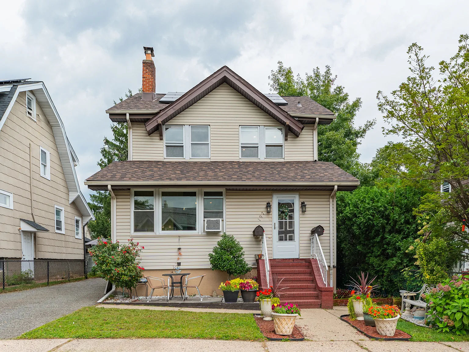1 bed, $2,300 — Photo 2