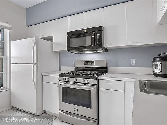 3rd image of 11010 Tarpon Bay Ct