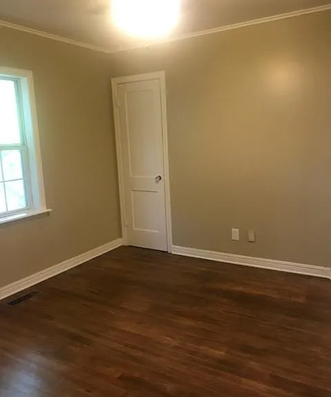 3807 S 32nd West Ave — Photo 4