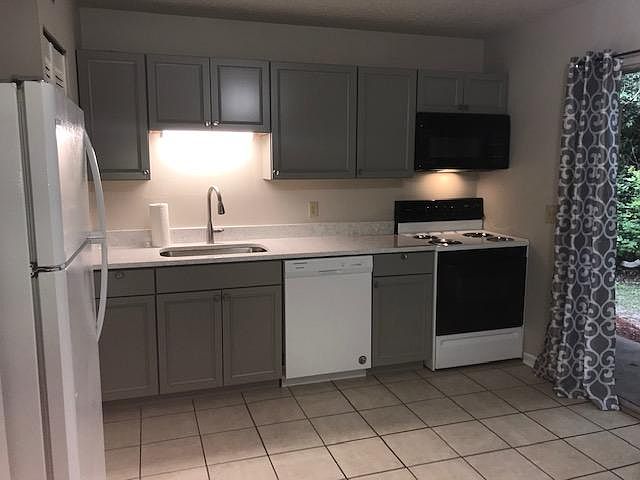 1st image of 2300 Twelve Oaks Dr APT A2