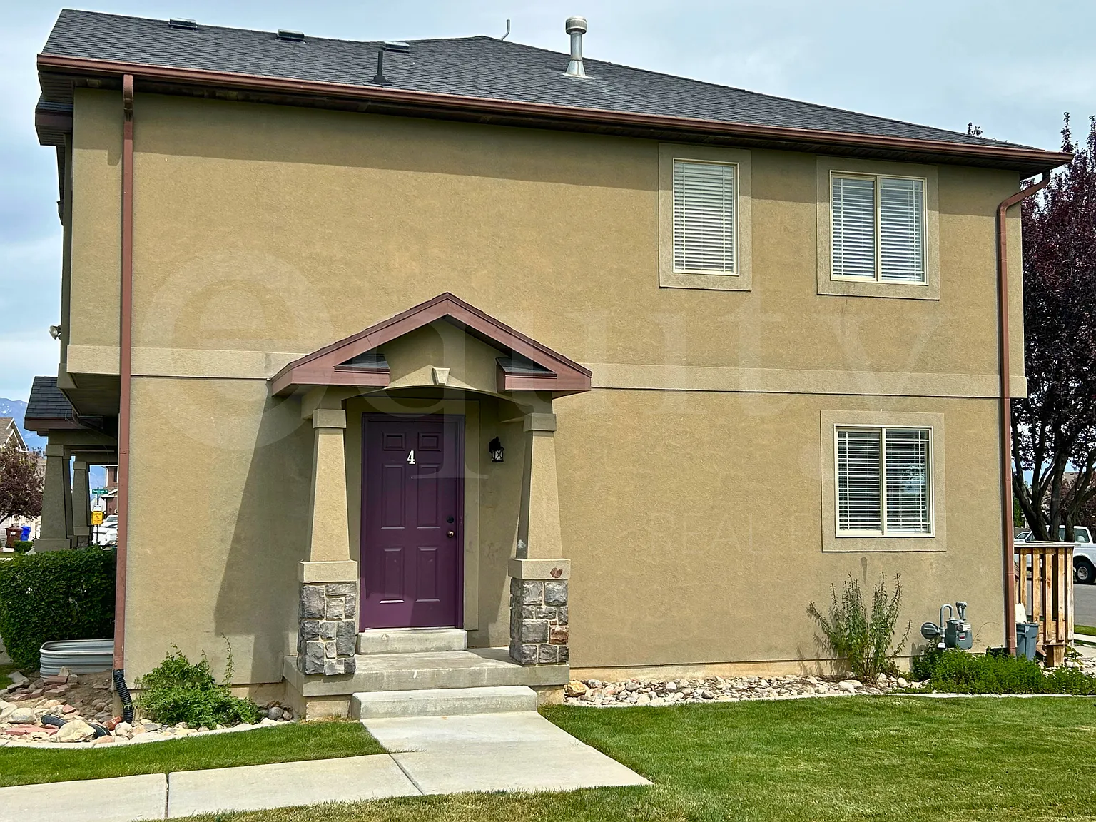 L - 8045 N Plum Creek Dr #4 - TT - 1 — Photo 2
