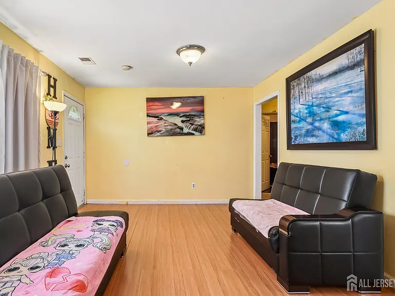 23 Miko Rd — Photo 10