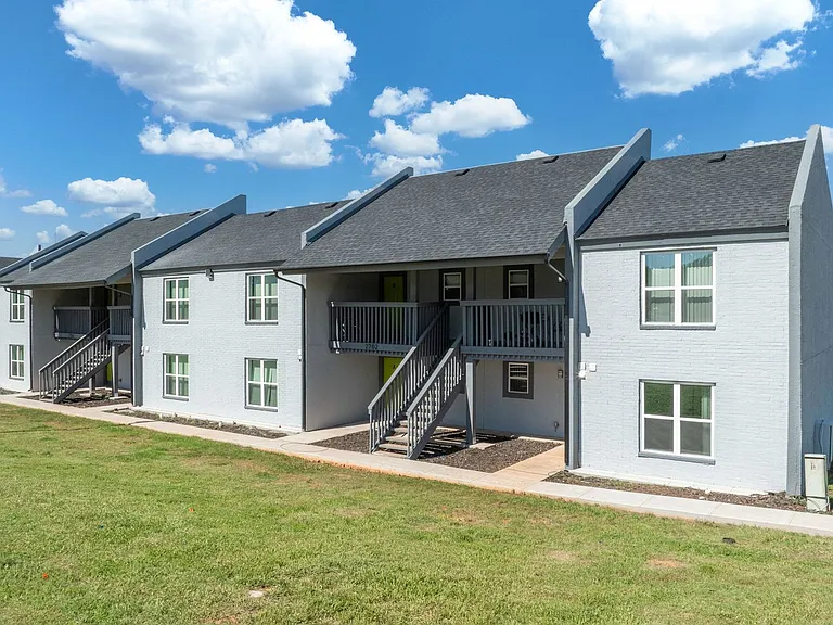 Aspen Place Apartments - One Month Free for All July AND August Move-Ins! — Photo 39