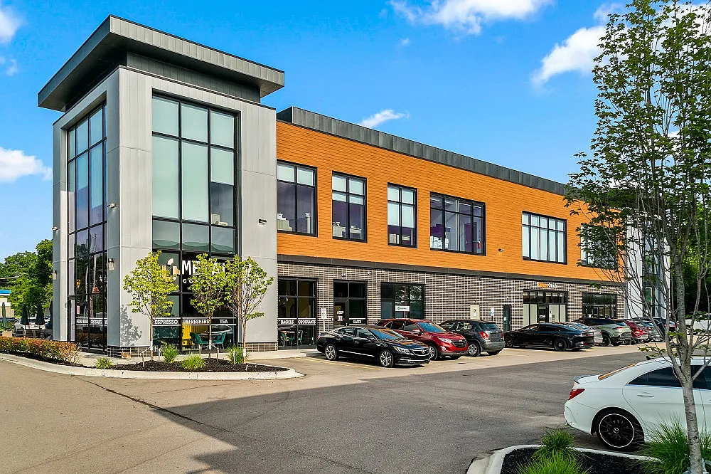 Building Photo - 930 W Auburn Rd