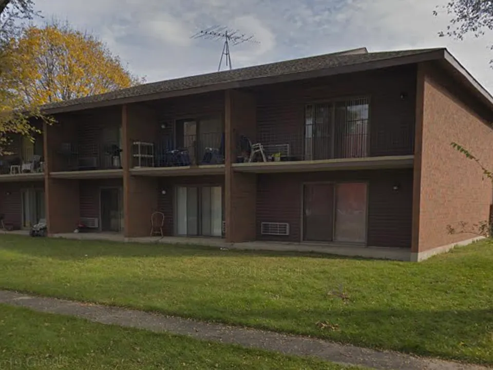 736 Elm St #736