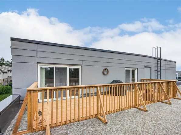 163 Ferguson Dr #303, Woodstock, ON N4V 1B1