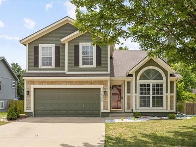 17555 W 111th Ct, Olathe, KS, 66061