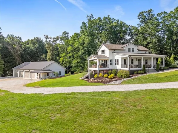 305 Rolling Acres Ct, Jefferson, GA 30549