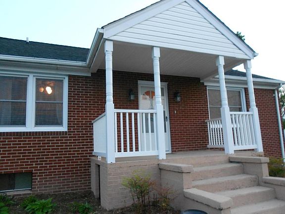 2nd image of 325 E Lee Ave