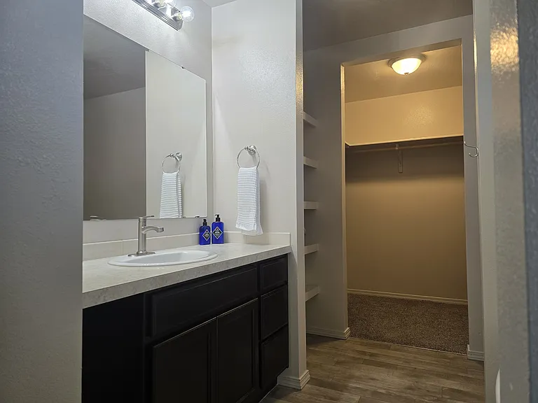 454 W Ramsbrook St — Photo 13