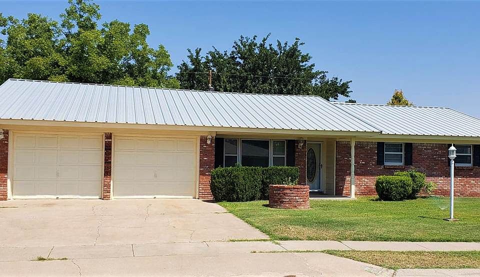 1st image of 601 Mimosa Dr