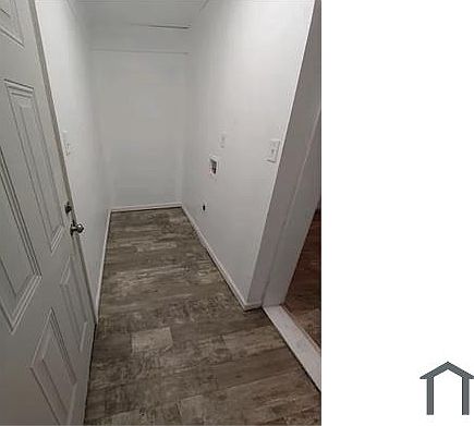 4th image of 1114 Henderson Ave