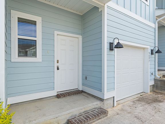 2nd image of 9497 Nature Creek Cir